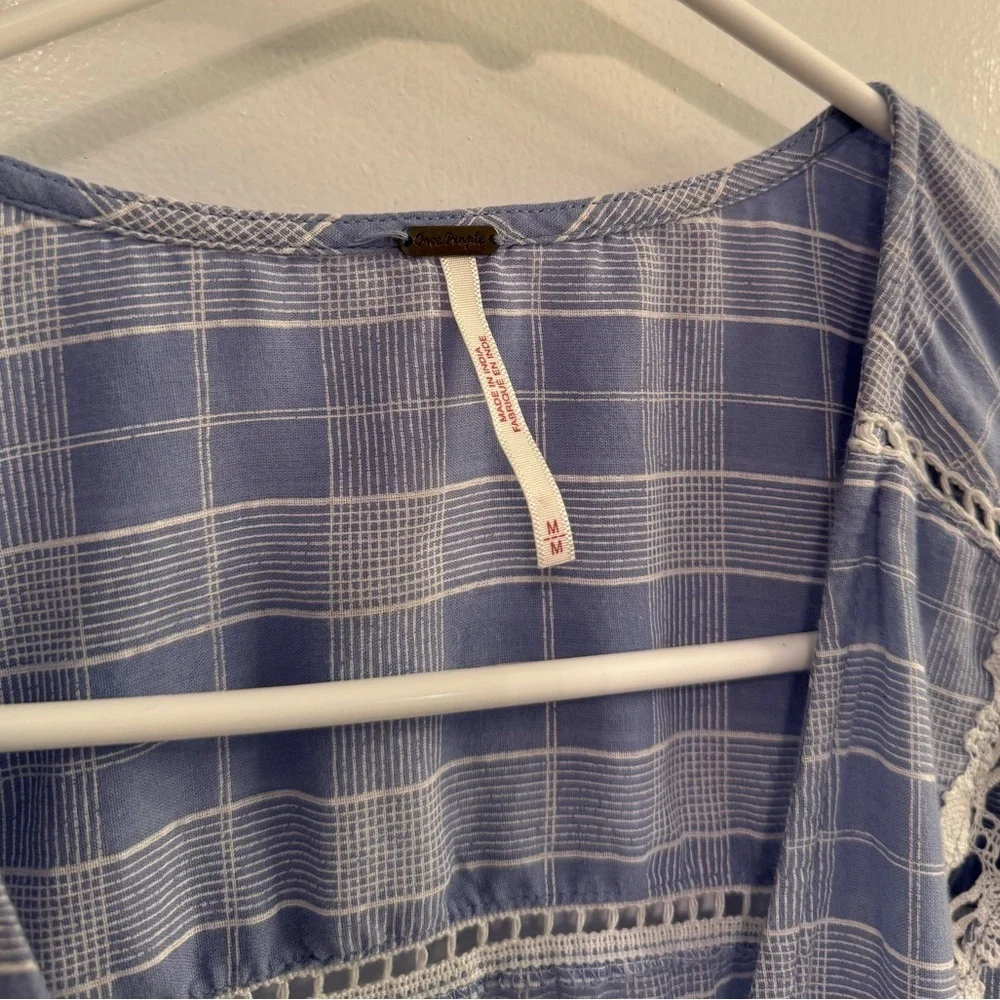 Free People Time Out Lace Tunic Shirt Blouse Chambray Blue White Plaid Medium - Picture 3 of 12